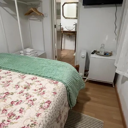 Flores Hostel