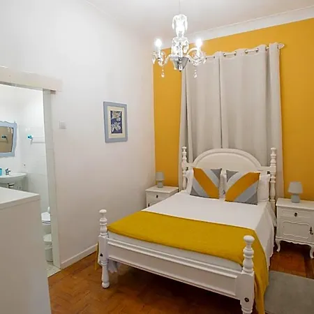 Flores Hostel