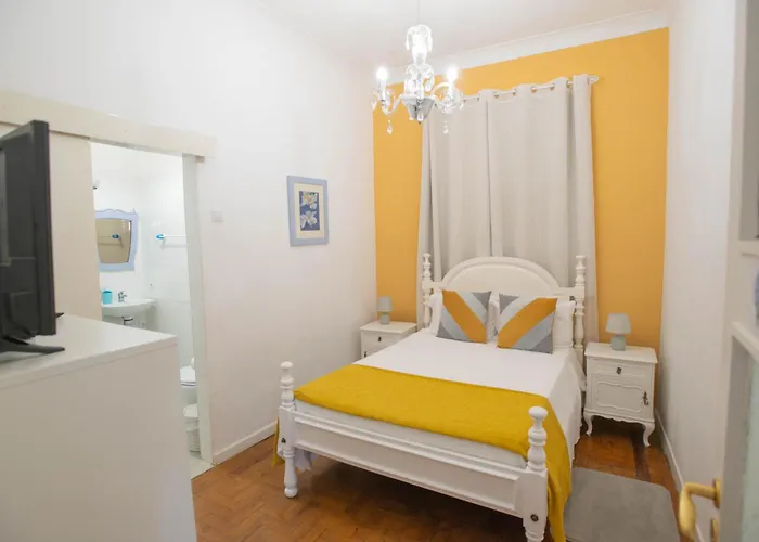 Flores Hostel Senhora da Hora